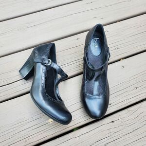 Born BOC Black Leather Chunky Heel Brogue T Strap Granny Lolita Mary Jane Heels
